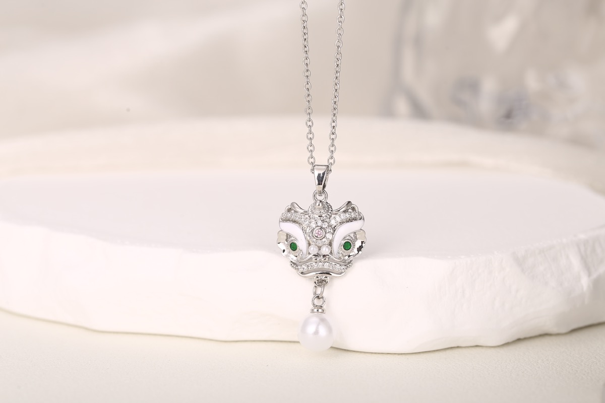 Romantic Heart Zircon Pendant Necklace 18K Gold Plated thumbnail 13