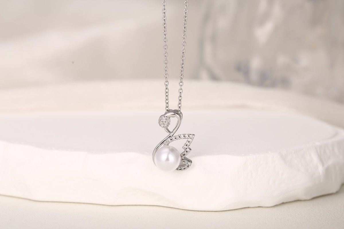 Romantic Heart Zircon Pendant Necklace 18K Gold Plated thumbnail 16
