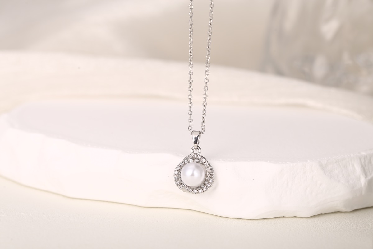 Elegant Circular Floral Zircon Drop Earrings 18K Gold Plated thumbnail 18