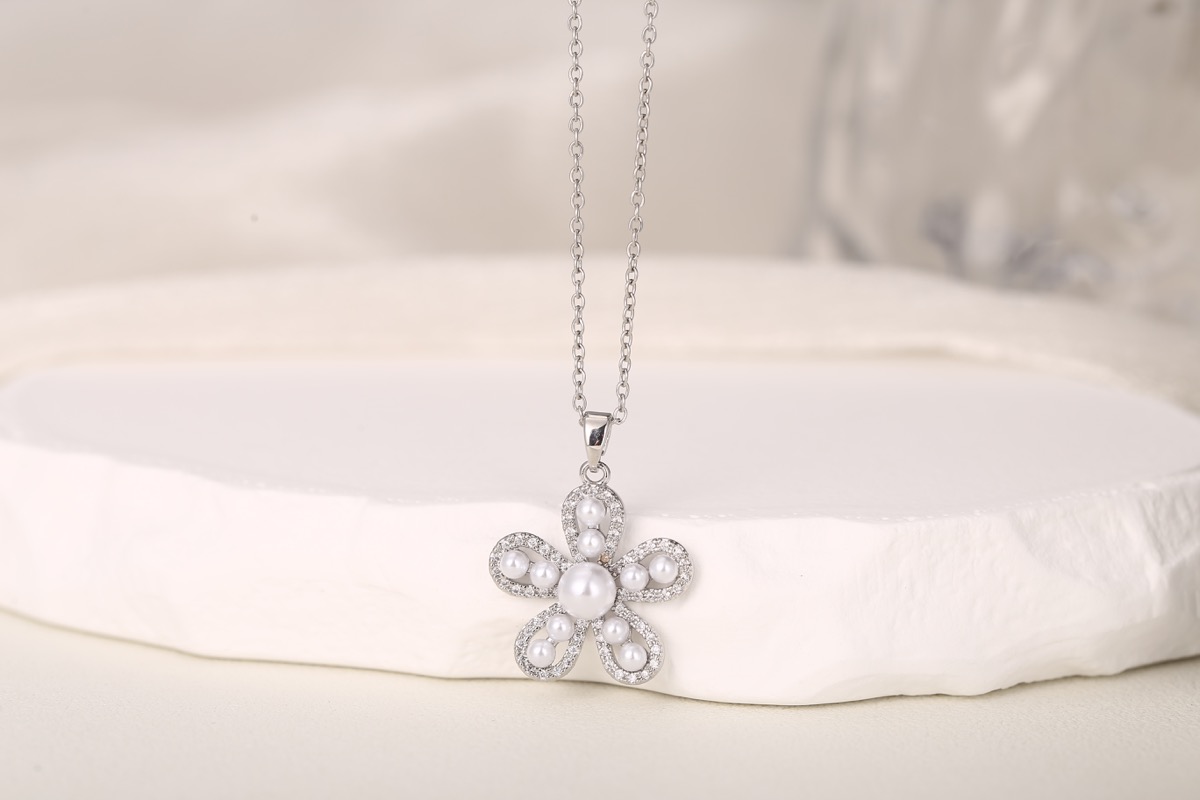 Elegant Circular Floral Zircon Drop Earrings 18K Gold Plated thumbnail 24