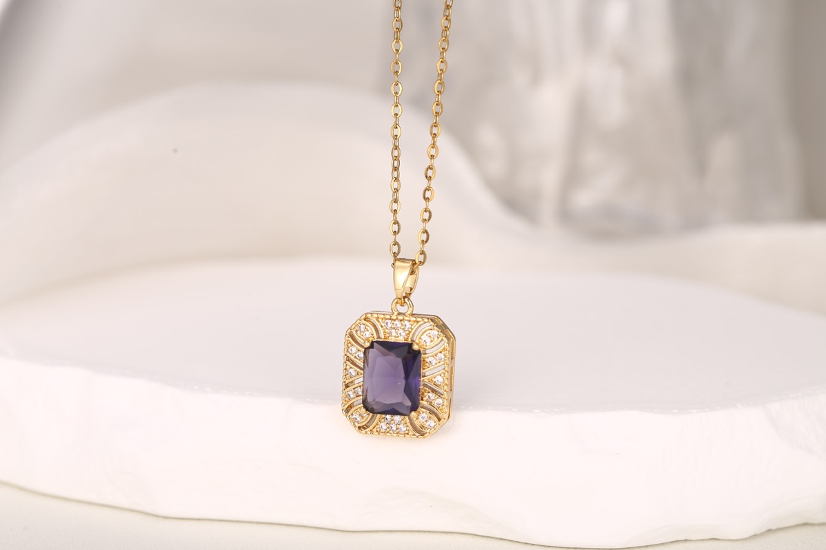 Romantic Teardrop Zircon Pendant Necklace 18K Gold Plated thumbnail 6