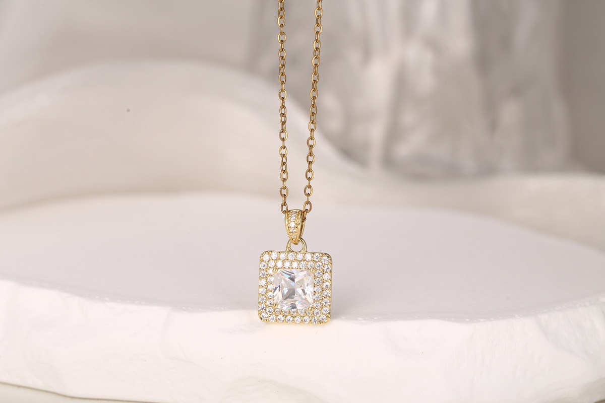 Modern Bar Drop Zircon Necklace 18K Gold Plated thumbnail 7