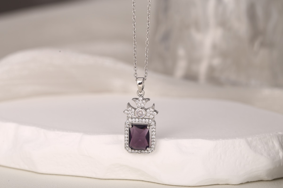 Modern Bar Drop Zircon Necklace 18K Gold Plated thumbnail 10
