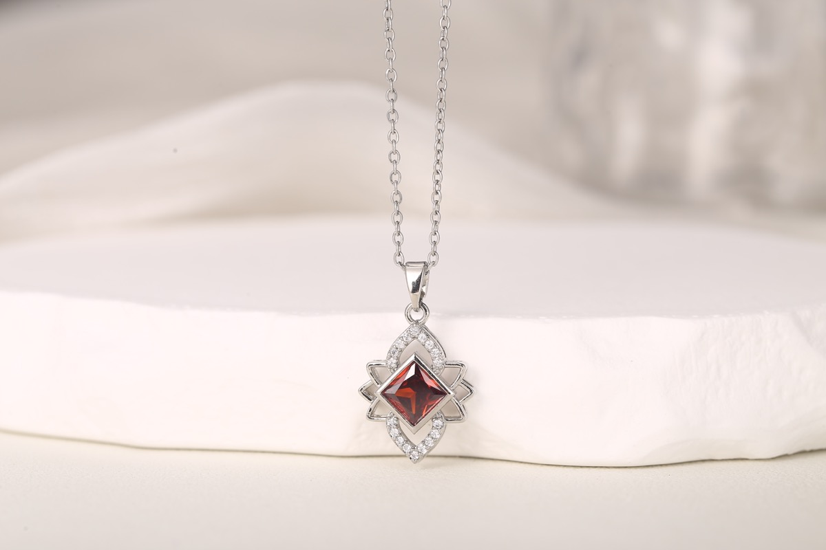 Charming Bow Knot Zircon Necklace 18K Gold Plated thumbnail 15