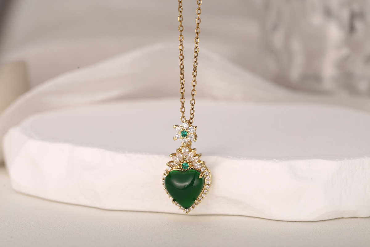 Statement Fan Zircon Pendant Necklace 18K Gold Plated thumbnail 6