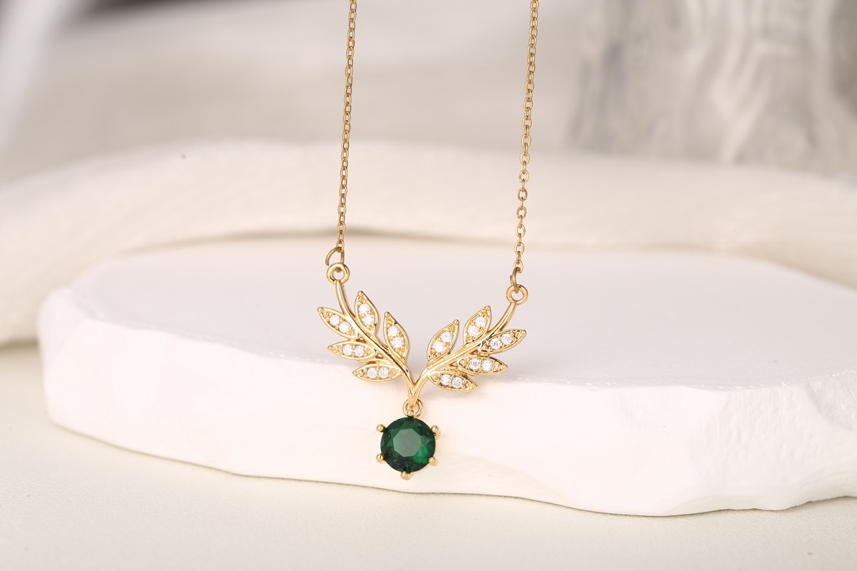 Vintage Floral Zircon Pendant Necklace 18K Gold Plated thumbnail 14