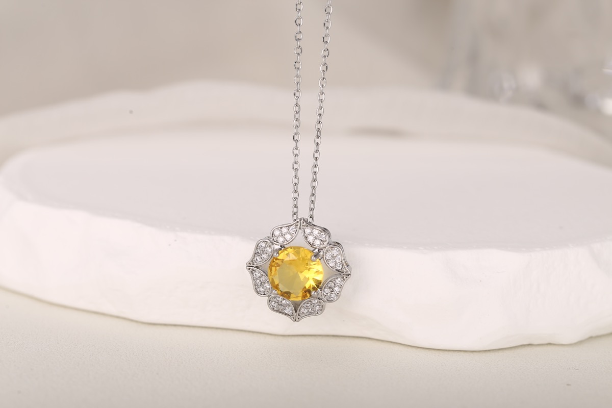 Elegant Round-Cut Blue Zircon Pendant Necklace 18K Gold Plated thumbnail 9