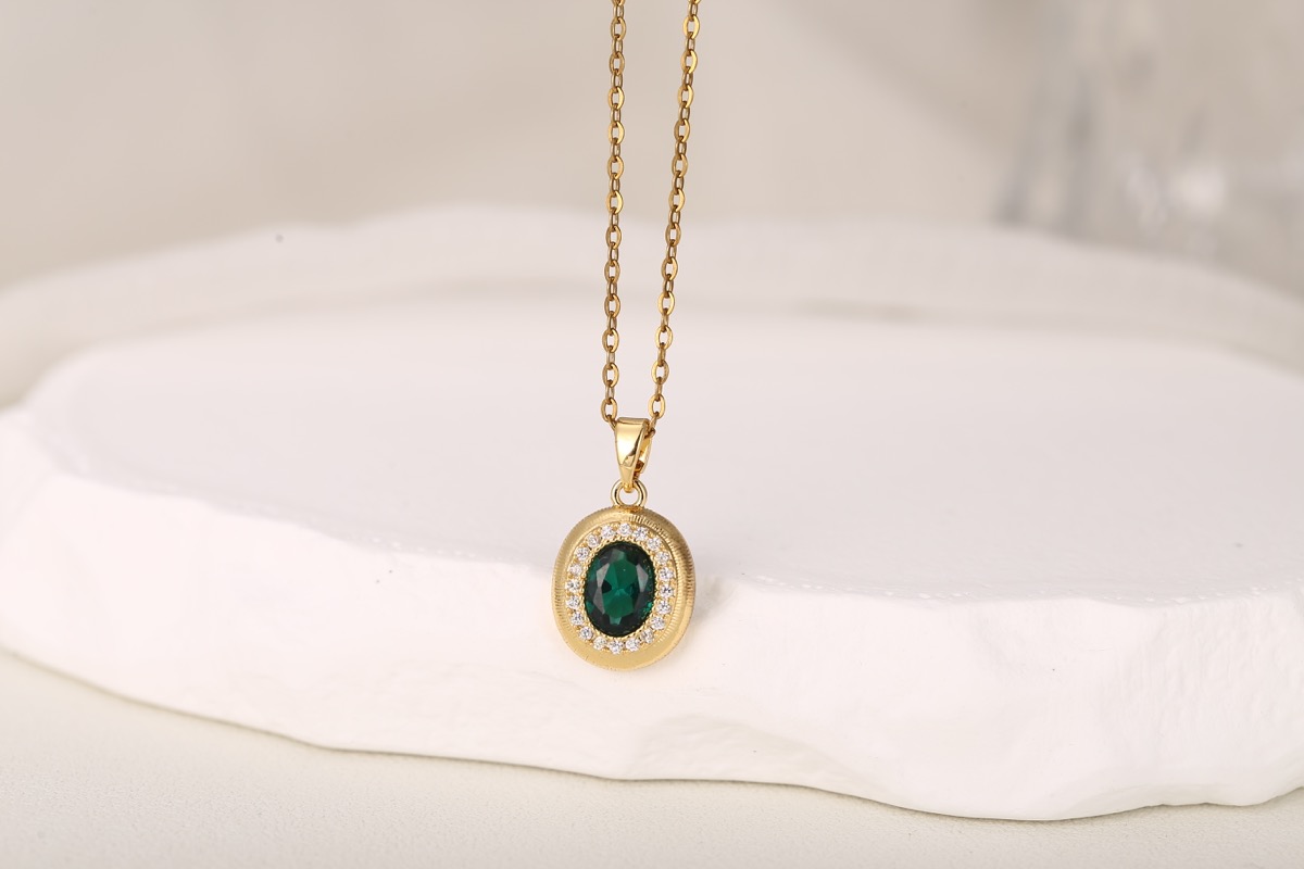 Elegant Oval-Cut Pink Zircon Pendant Necklace 18K Gold Plated thumbnail 7