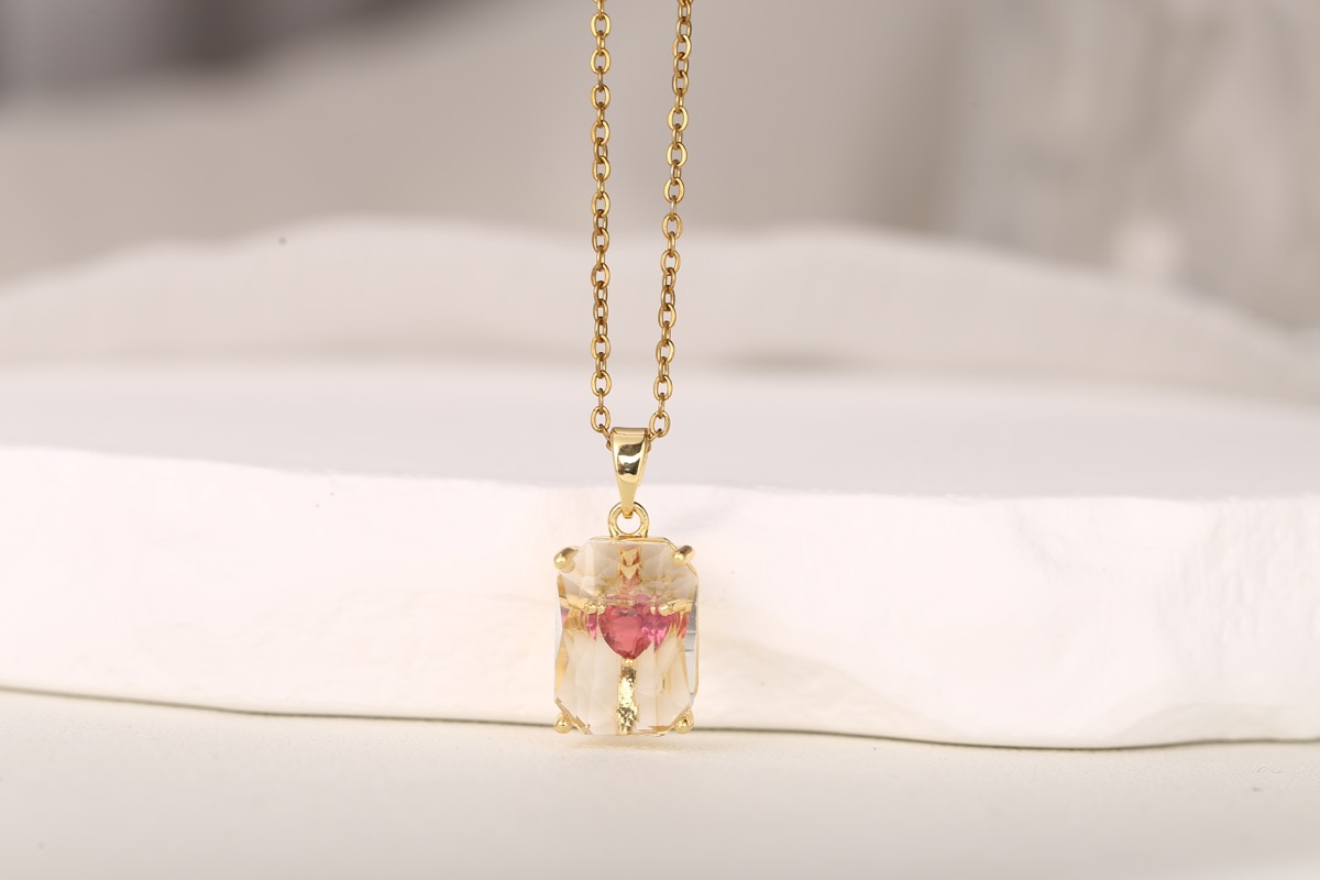 Elegant Round-Cut Red Zircon Pendant Necklace 18K Gold Plated thumbnail 9