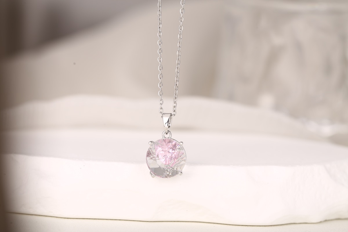 Elegant Round-Cut Red Zircon Pendant Necklace 18K Gold Plated thumbnail 13