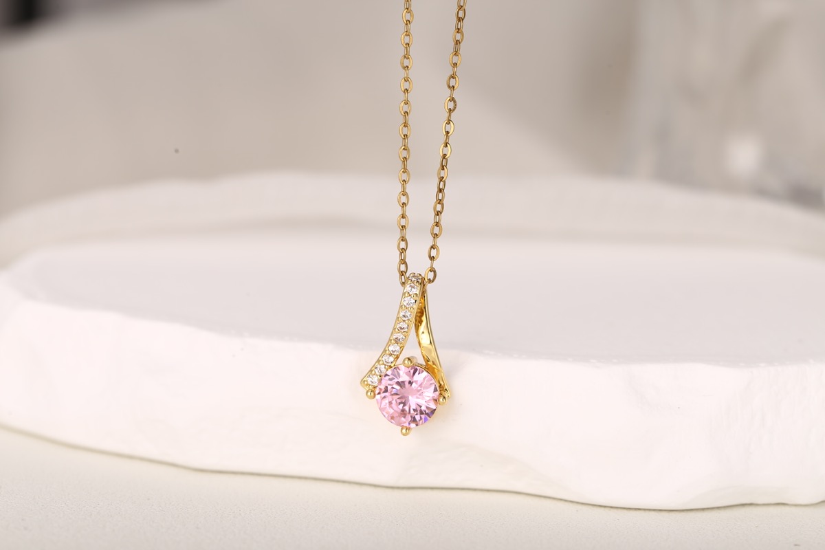 Elegant Round-Cut Pink Zircon Pendant Necklace 18K Gold Plated thumbnail 6