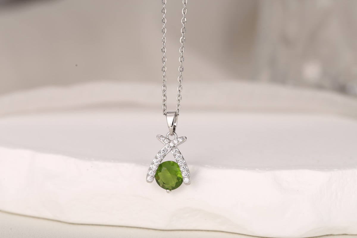 Elegant Round-Cut Pink Zircon Pendant Necklace 18K Gold Plated thumbnail 17